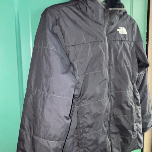 The North Face girls size large 12 reversible charcoal coat - Picture 8 of 11